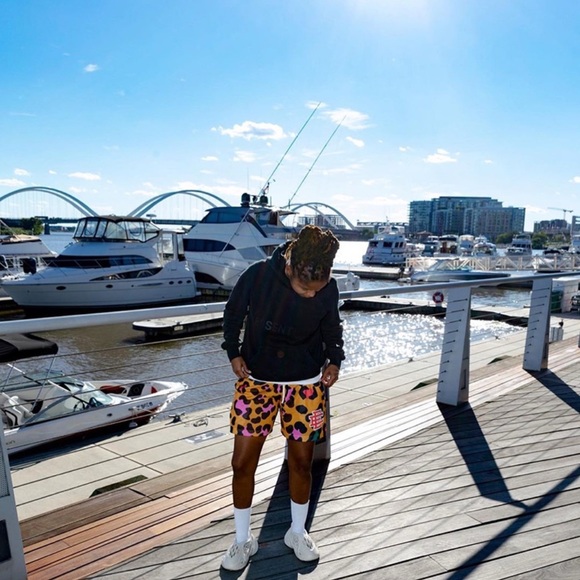 EE ATHLETIC SHORTS - Picture 3 of 3